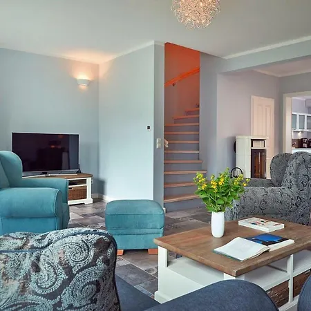 Emma Sellin - Dos07208-lya Holiday home